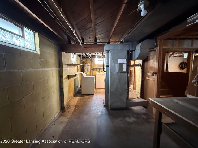 3533 Glenwood Avenue, Lansing, MI 48910