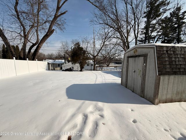 3533 Glenwood Avenue, Lansing, MI 48910