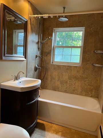 41 Beulah 4, Framingham, MA 01701