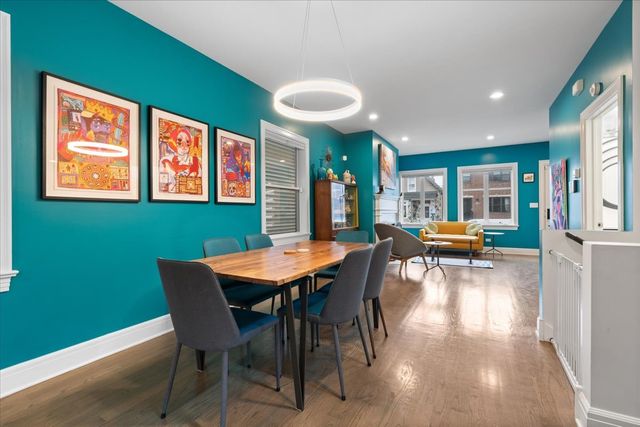 1733 N Troy Street, Chicago, IL 60647