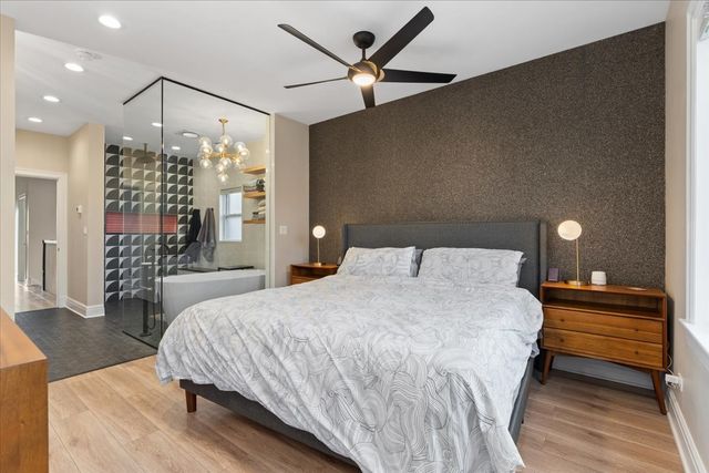 1733 N Troy Street, Chicago, IL 60647