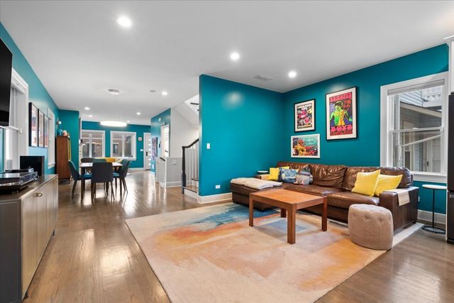 1733 N Troy Street, Chicago, IL 60647