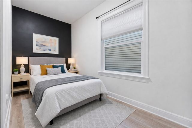 1733 N Troy Street, Chicago, IL 60647