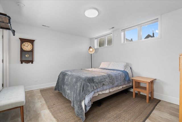 1733 N Troy Street, Chicago, IL 60647