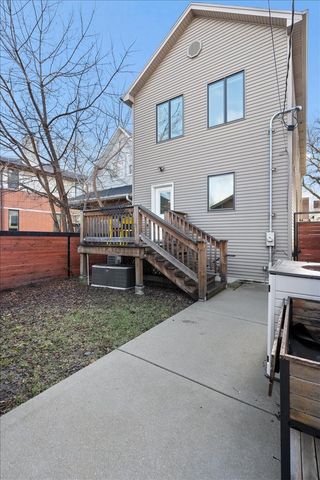 1733 N Troy Street, Chicago, IL 60647