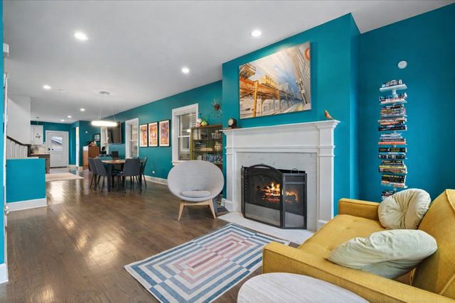 1733 N Troy Street, Chicago, IL 60647