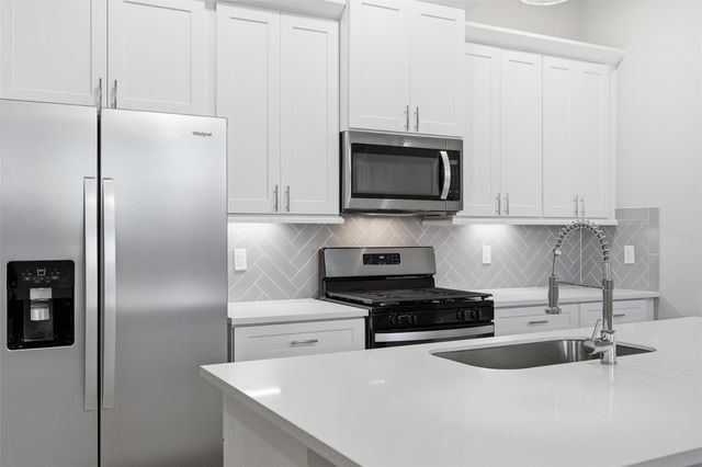 11 Wellford Street B, Houston, TX 77022