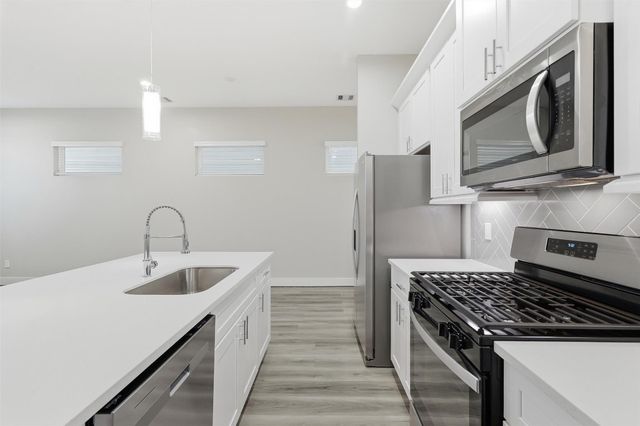 11 Wellford Street B, Houston, TX 77022