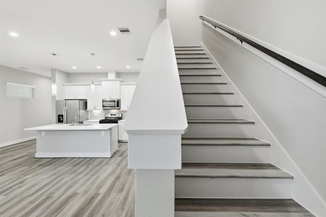 11 Wellford Street B, Houston, TX 77022