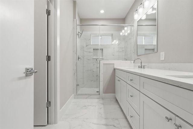 11 Wellford Street B, Houston, TX 77022