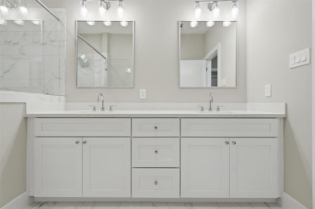 11 Wellford Street B, Houston, TX 77022