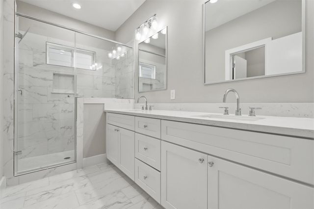 11 Wellford Street B, Houston, TX 77022