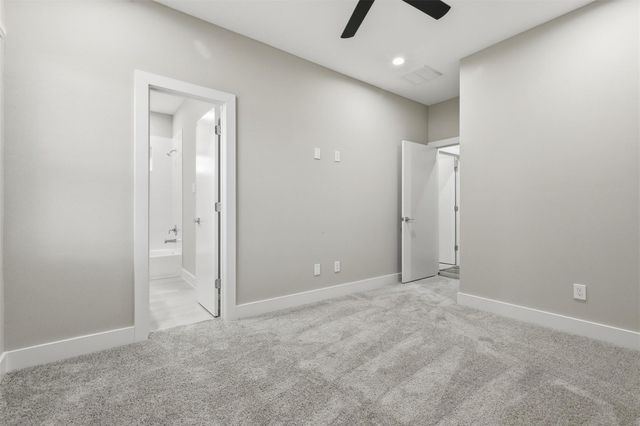 11 Wellford Street B, Houston, TX 77022