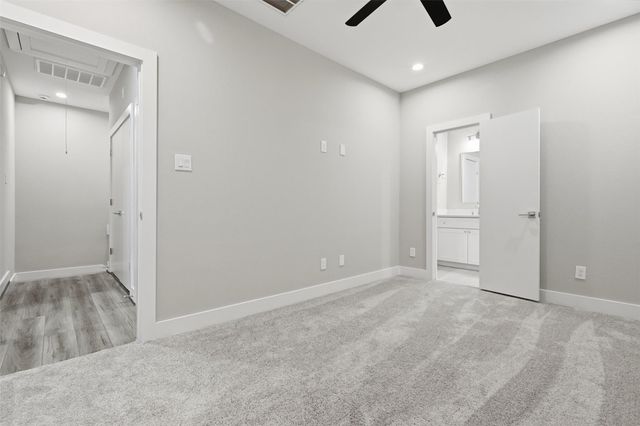 11 Wellford Street B, Houston, TX 77022