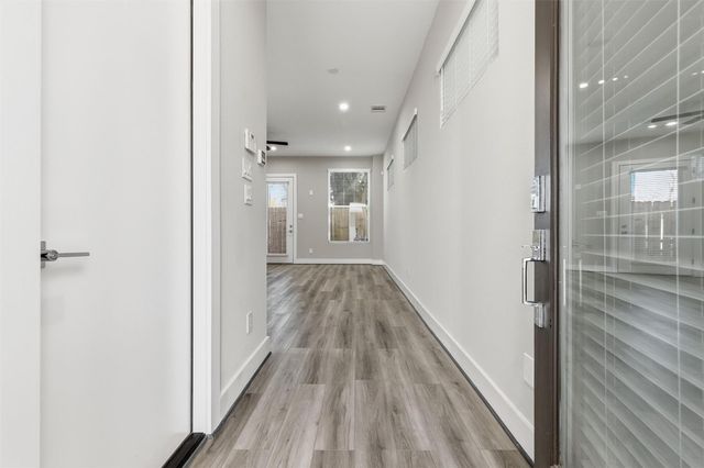 11 Wellford Street B, Houston, TX 77022