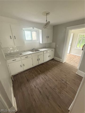 1406 Hart Street, Akron, OH 44306