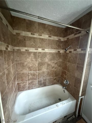 1406 Hart Street, Akron, OH 44306