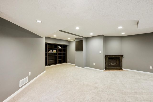 4128 Yates Avenue N, Robbinsdale, MN 55422