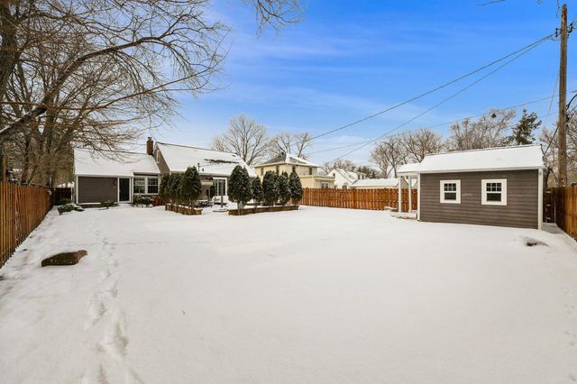 4128 Yates Avenue N, Robbinsdale, MN 55422