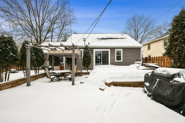 4128 Yates Avenue N, Robbinsdale, MN 55422