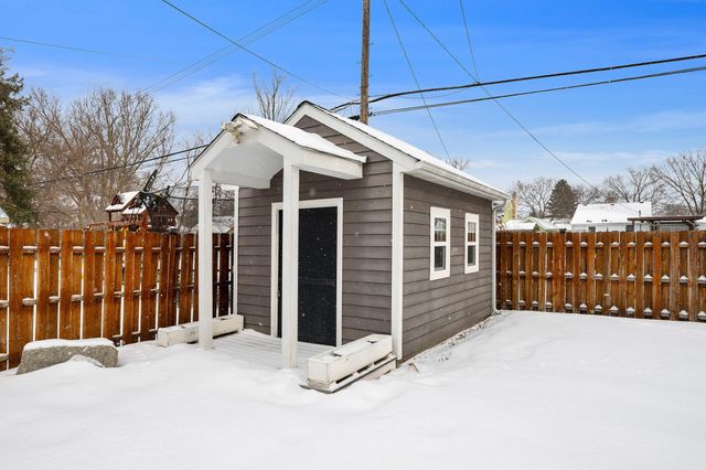 4128 Yates Avenue N, Robbinsdale, MN 55422