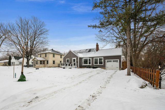 4128 Yates Avenue N, Robbinsdale, MN 55422