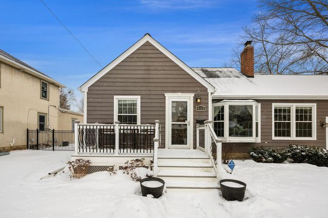 4128 Yates Avenue N, Robbinsdale, MN 55422