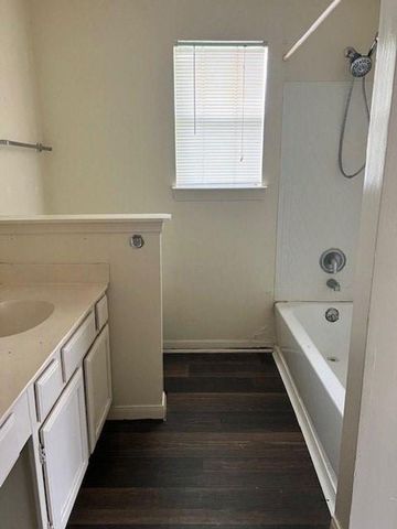 4409 Rattan Avenue, Bay City, TX 77414