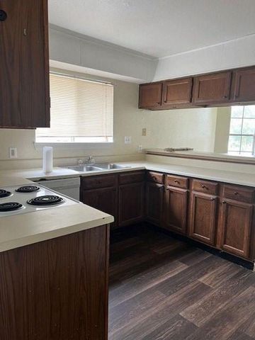 4409 Rattan Avenue, Bay City, TX 77414