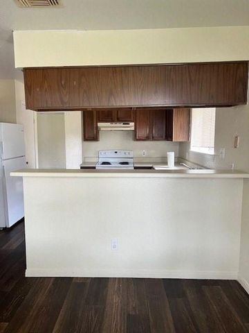 4409 Rattan Avenue, Bay City, TX 77414