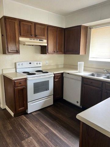 4409 Rattan Avenue, Bay City, TX 77414