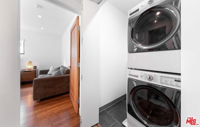 7826 W 80th Street, Playa Del Rey (los Angeles), CA 90293