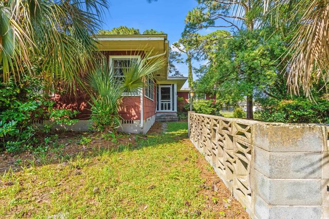 506 28th Ave. N, Myrtle Beach, SC 29577
