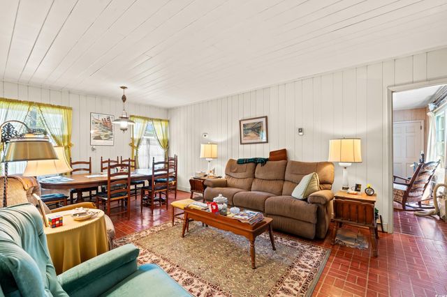 506 28th Ave. N, Myrtle Beach, SC 29577