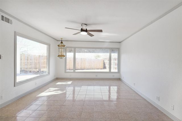 636 W Cedar Street, Hurst, TX 76053