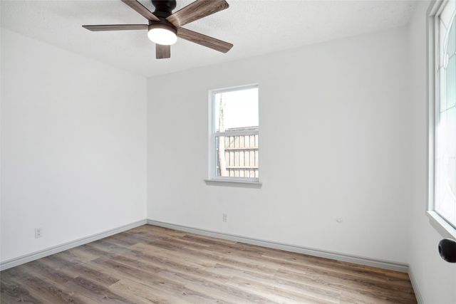 636 W Cedar Street, Hurst, TX 76053