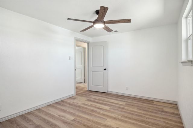 636 W Cedar Street, Hurst, TX 76053