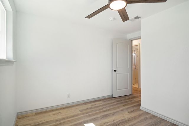 636 W Cedar Street, Hurst, TX 76053