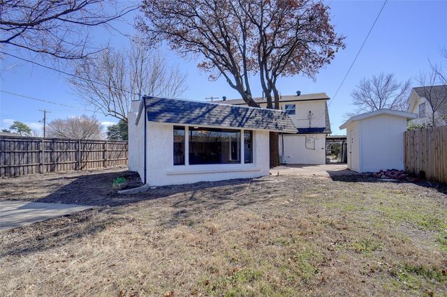 636 W Cedar Street, Hurst, TX 76053