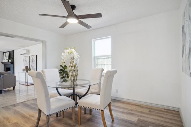 636 W Cedar Street, Hurst, TX 76053