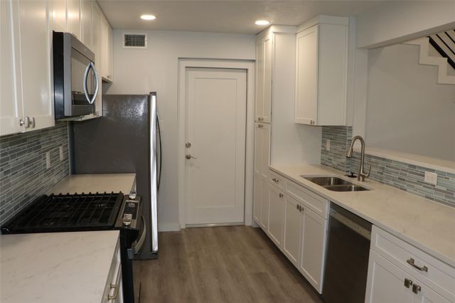 8903 Mesa DR A, Austin, TX 78759