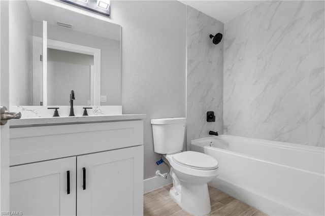 3509 NE 21st AVE, Cape Coral, FL 33909