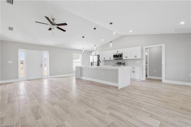 3509 NE 21st AVE, Cape Coral, FL 33909