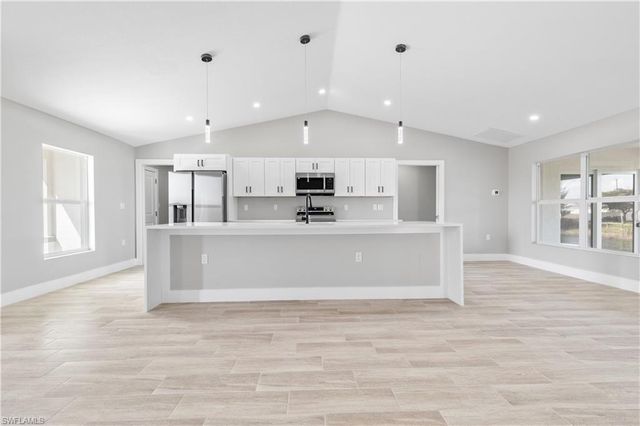 3509 NE 21st AVE, Cape Coral, FL 33909