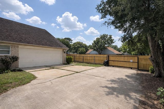 22018 Elsinore Drive, Katy, TX 77450