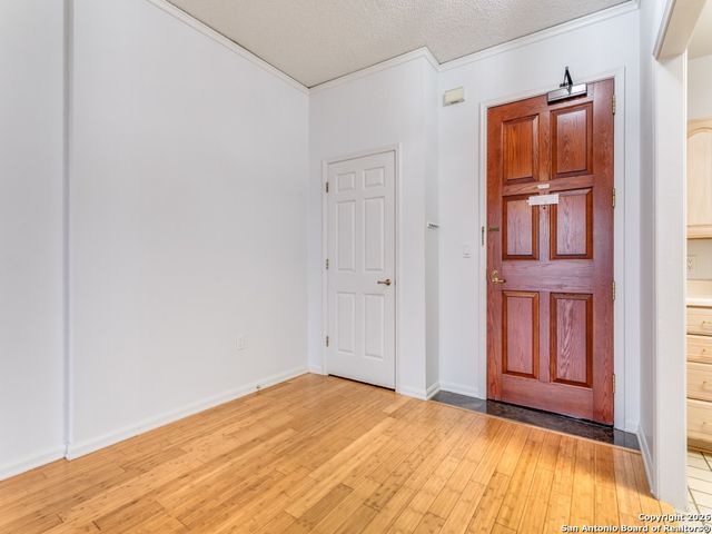 1 Towers Park Ln Apt 1202, San Antonio, TX 78209