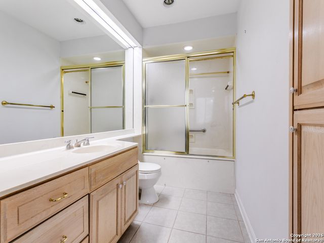 1 Towers Park Ln Apt 1202, San Antonio, TX 78209