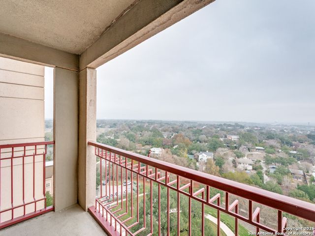 1 Towers Park Ln Apt 1202, San Antonio, TX 78209