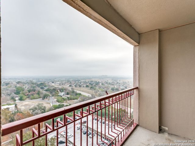 1 Towers Park Ln Apt 1202, San Antonio, TX 78209