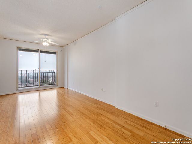 1 Towers Park Ln Apt 1202, San Antonio, TX 78209